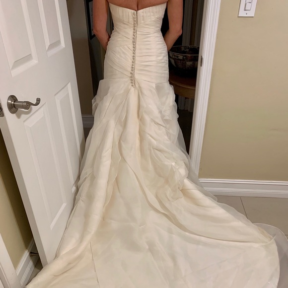 🎉 Host Pick 🎉 Rosa Clara Wedding Dress - Picture 7 of 8